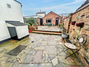 Photo 26- click for photo gallery